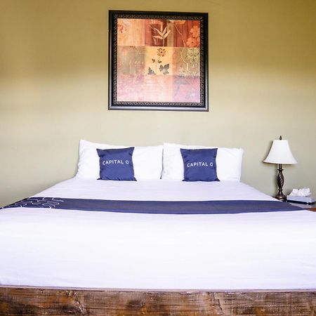 Capital O Hotel Villa Azura Tecate Eksteriør billede